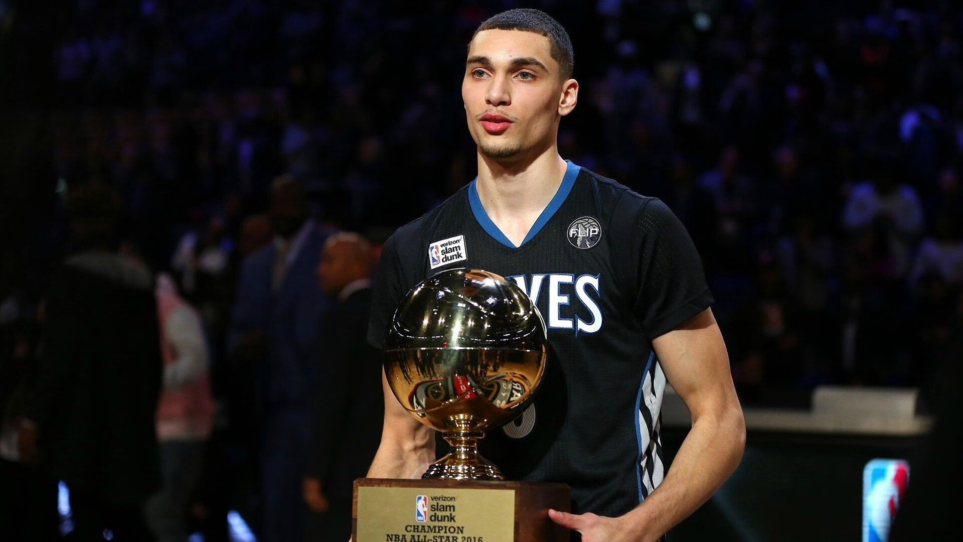 账户安全-离谱！上海海港遭质疑，本菲卡备战NBA，黄蜂造点成焦点